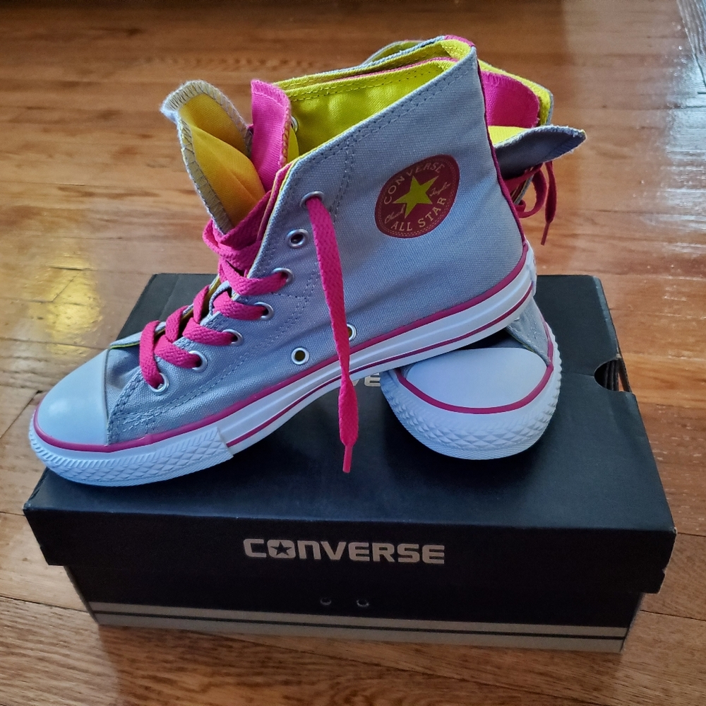CONVERSE SNEAKERS
